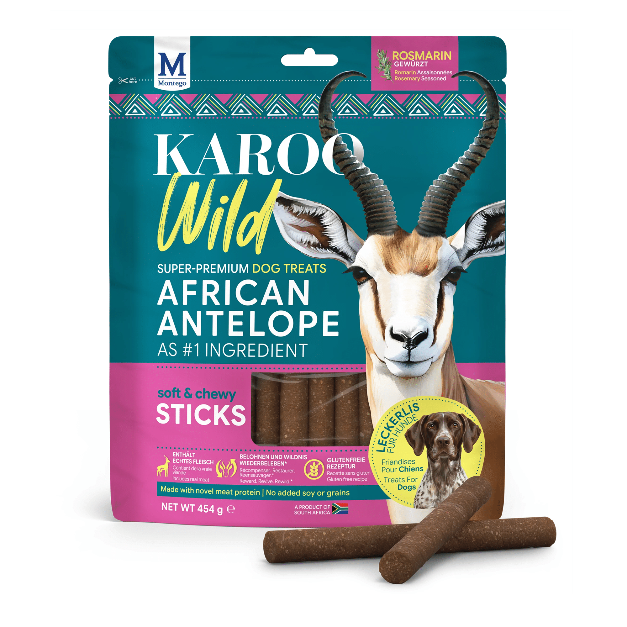 Voorkant van een zak hondensnoepjes met het opschrift 'karoo wild' met Afrikaanse antilopesmaak, met een afbeelding van een antilope en hondensnoepjes op de voorgrond.
